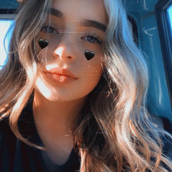 Meet your Posher, Hannah - Picture 1 of 1